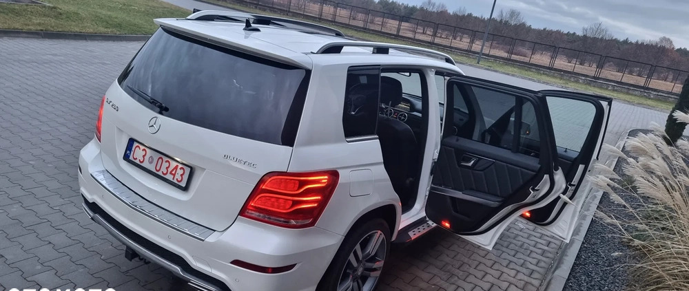 Mercedes-Benz GLK cena 99900 przebieg: 127980, rok produkcji 2015 z Skępe małe 704